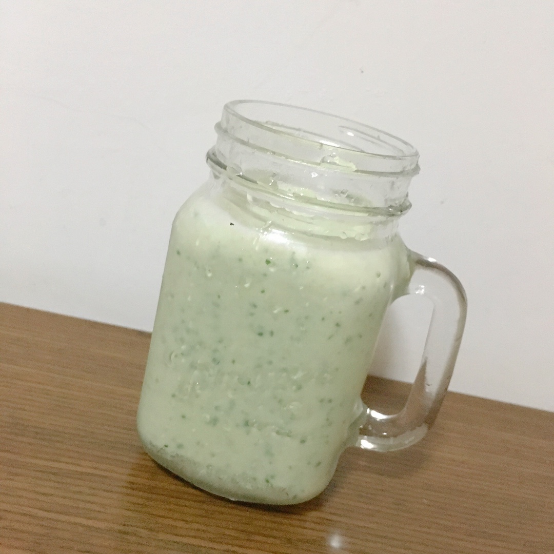 黄瓜香蕉奶昔🍌