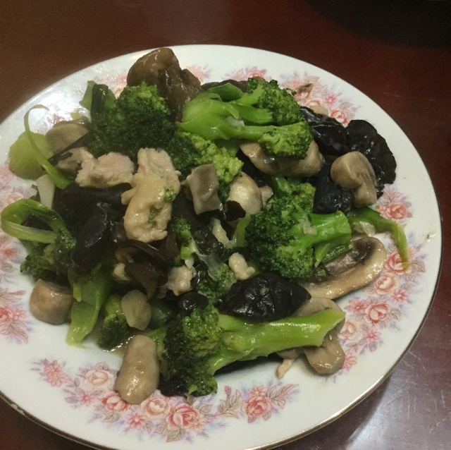 西兰花炒肉片