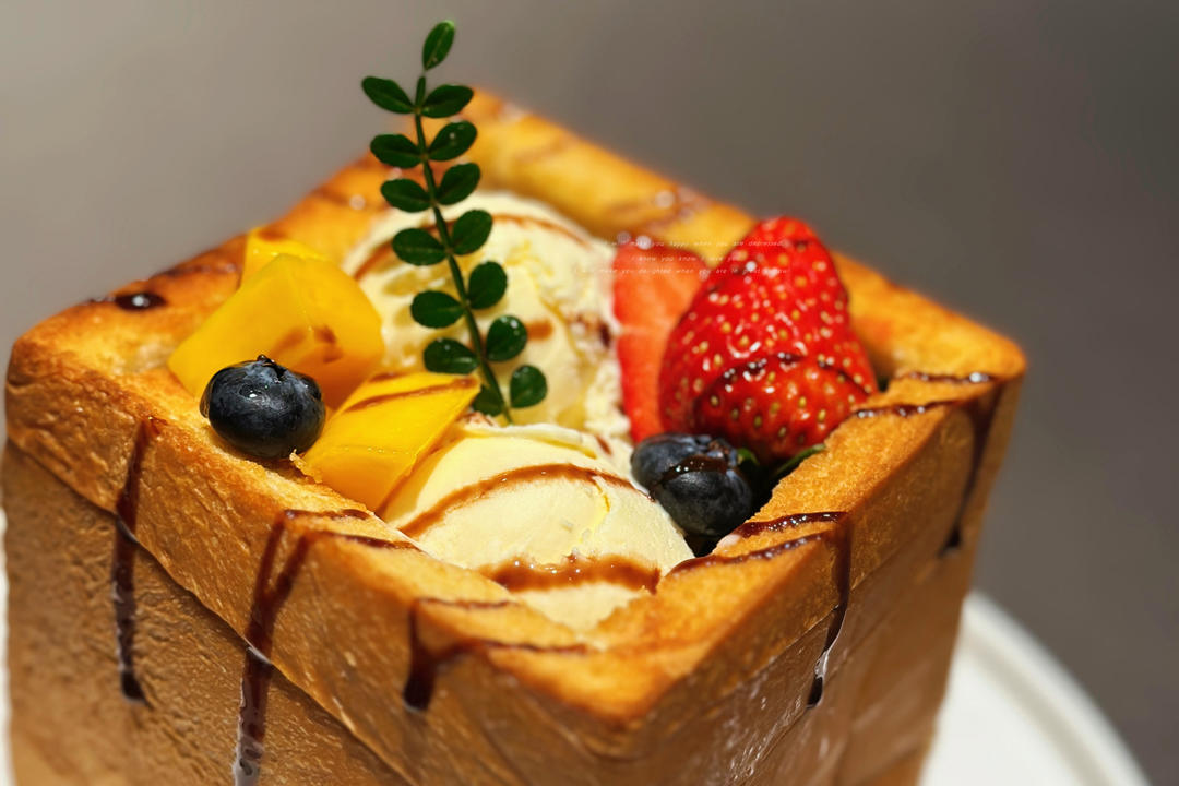 餐厅必点面包诱惑，想吃不排队