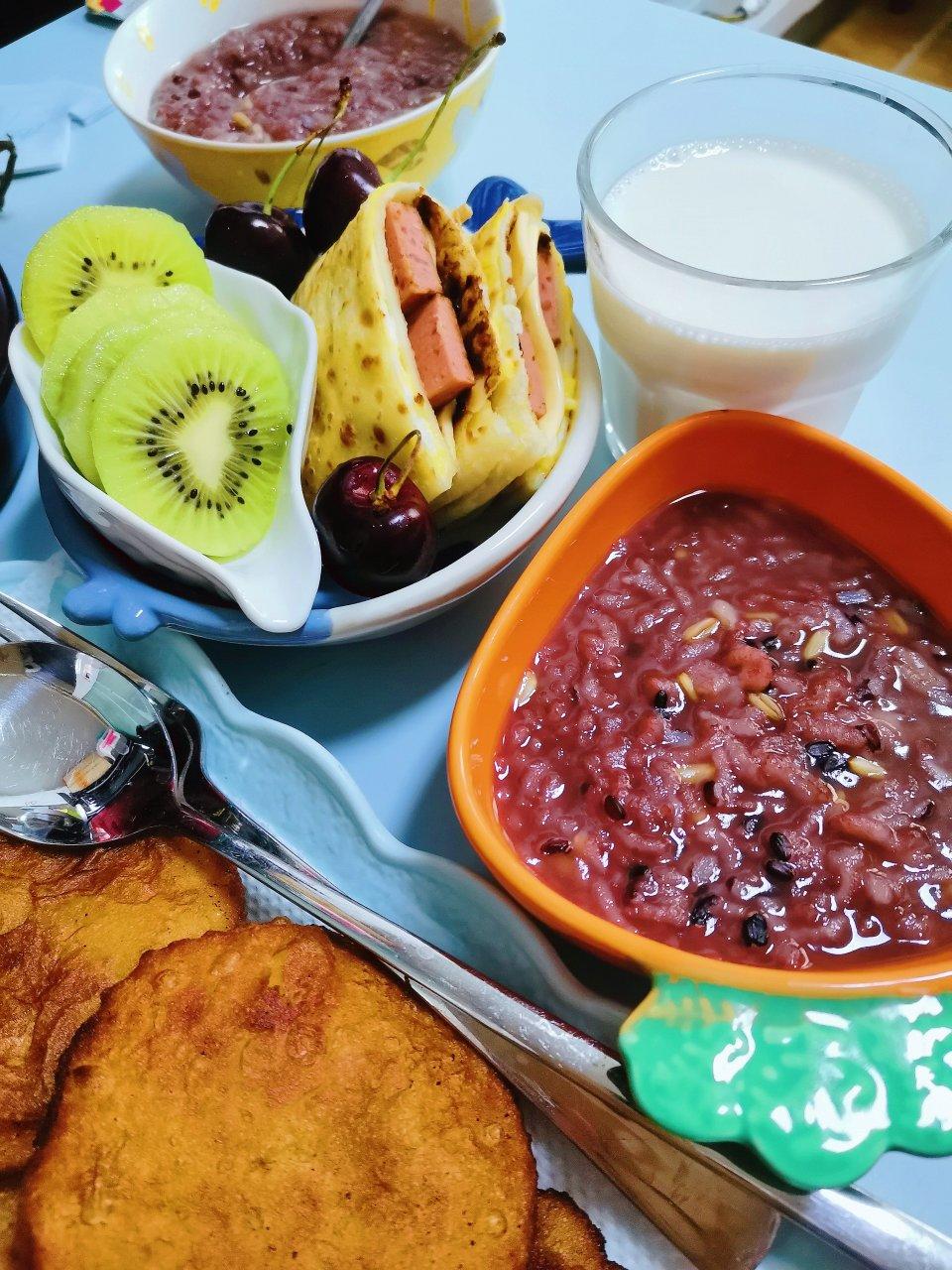 鼓大泡的鸡蛋灌饼