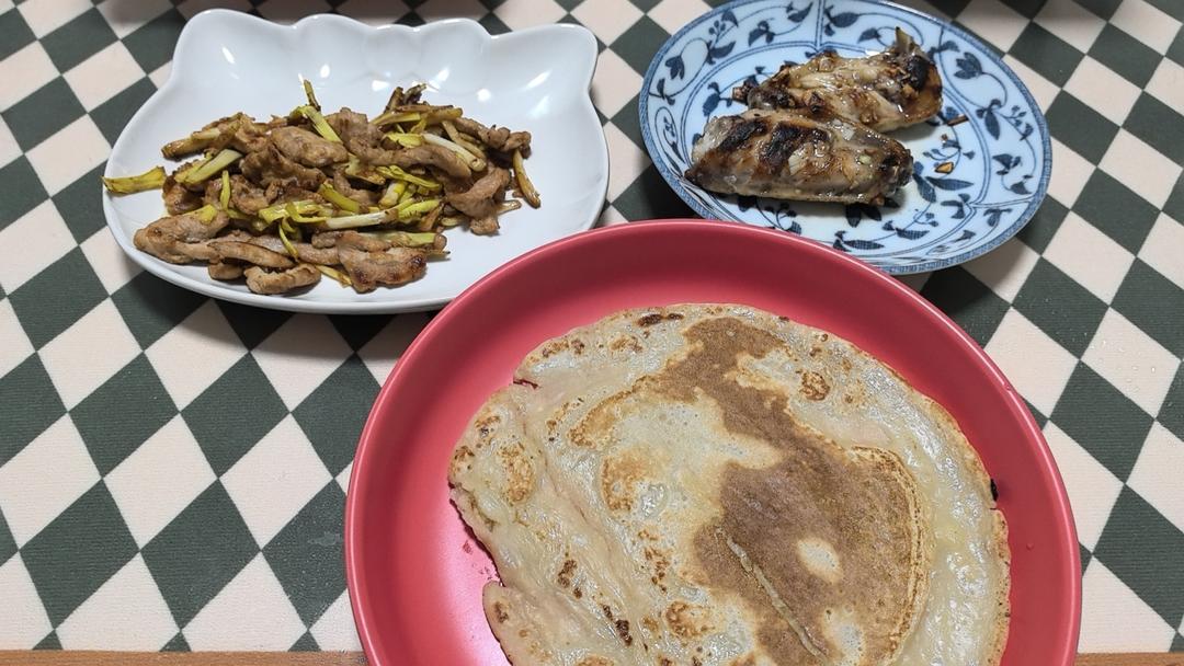 蒜苗炒鸡心+红薯饼