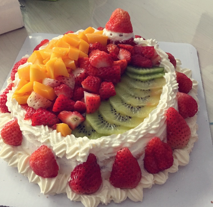 草莓戚风生日蛋糕