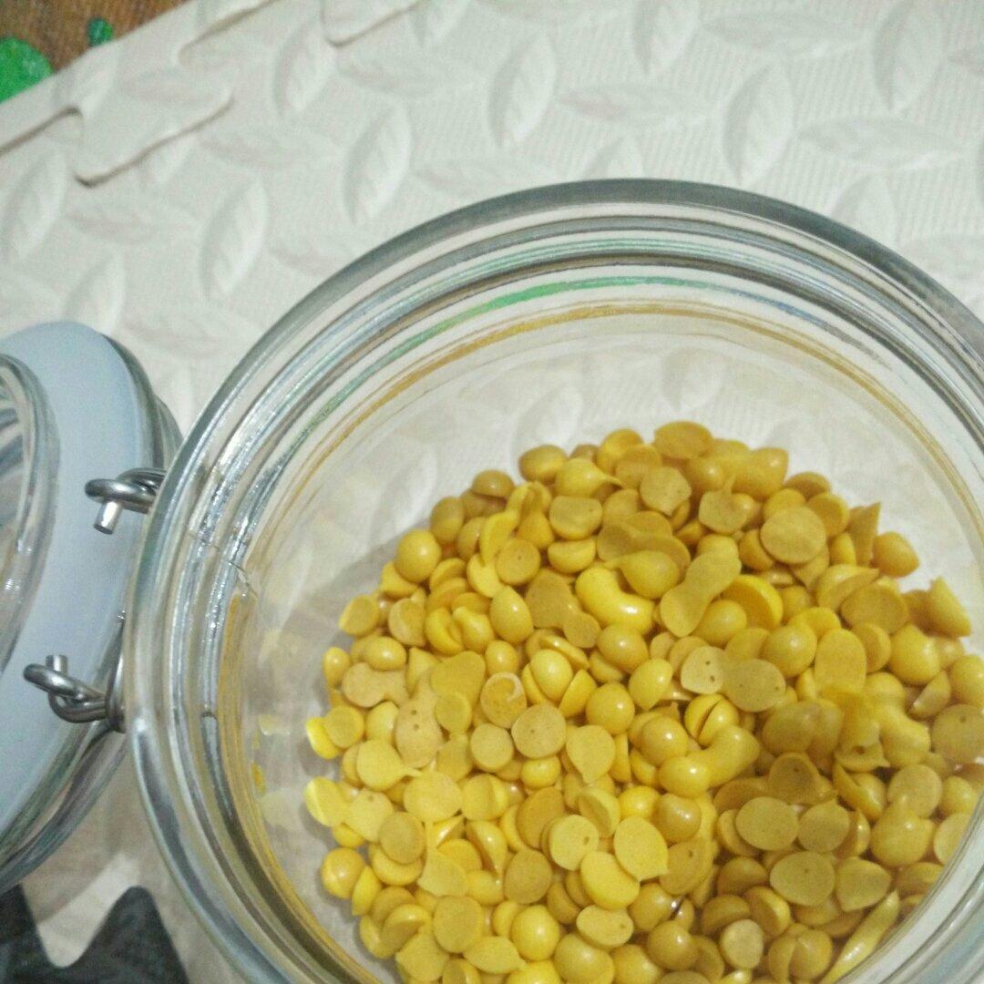 入口即化的无添加蛋黄溶豆