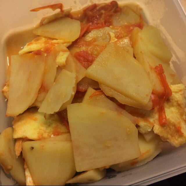 番茄土豆炒鸡蛋