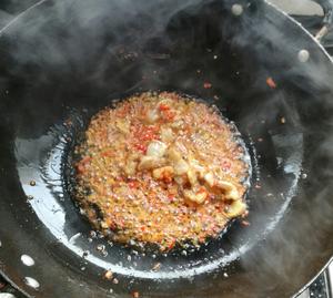 榨菜炒肉的做法 步骤4