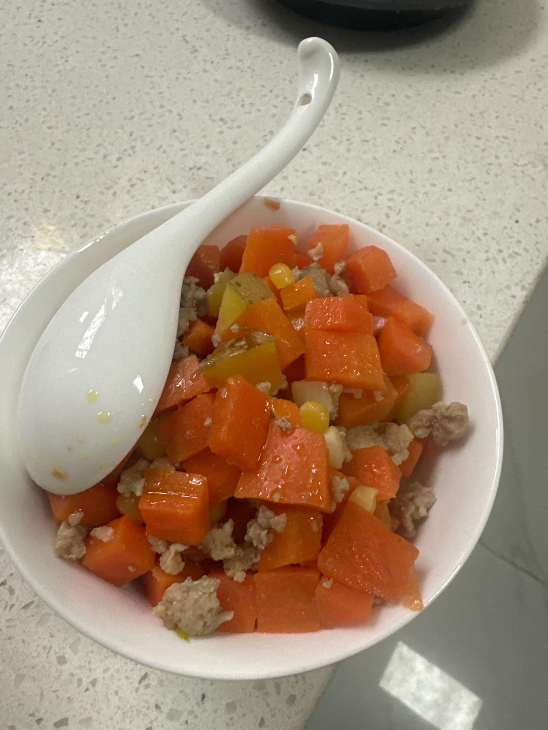 肉沫玉米粒胡萝卜粒～小朋友的最爱