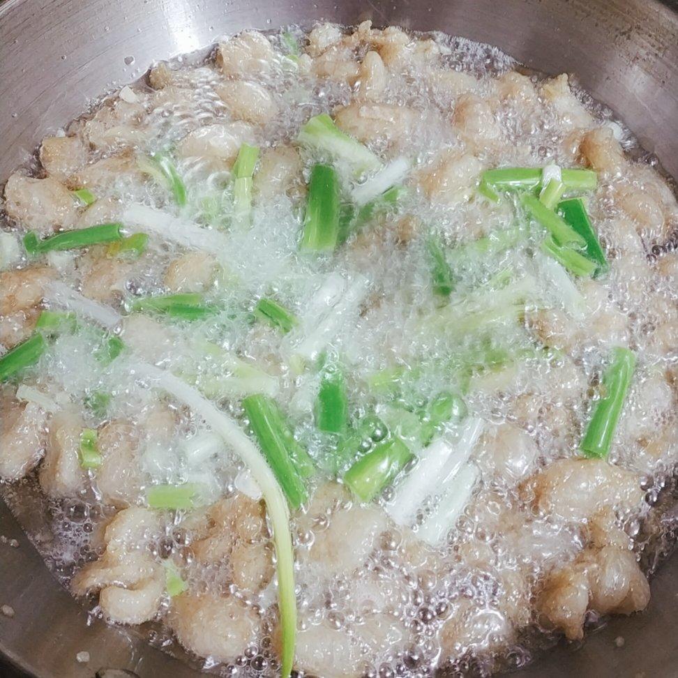 厨师长教你：“精炼猪油”的家常做法，里面满满的小技巧，收藏了