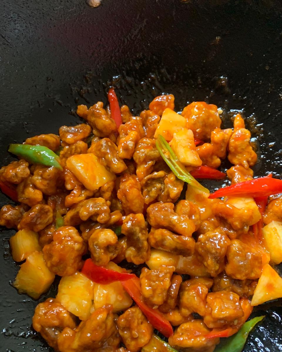菠萝咕噜肉