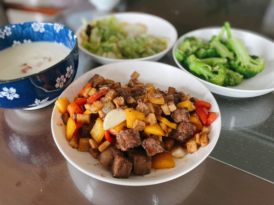 黑胡椒杏鲍菇牛肉粒
