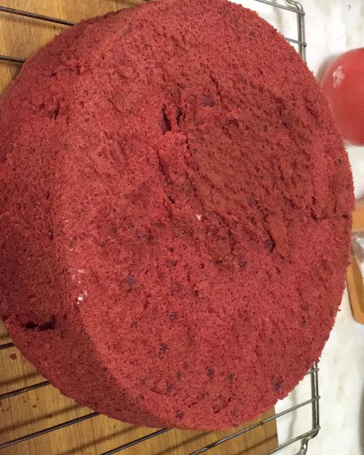 8寸红丝绒蛋糕