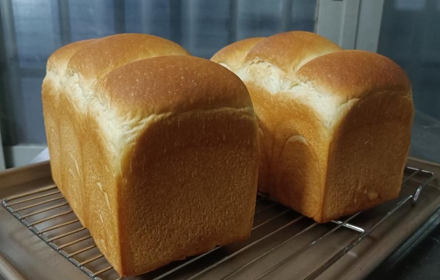 鲜奶液种超熟吐司