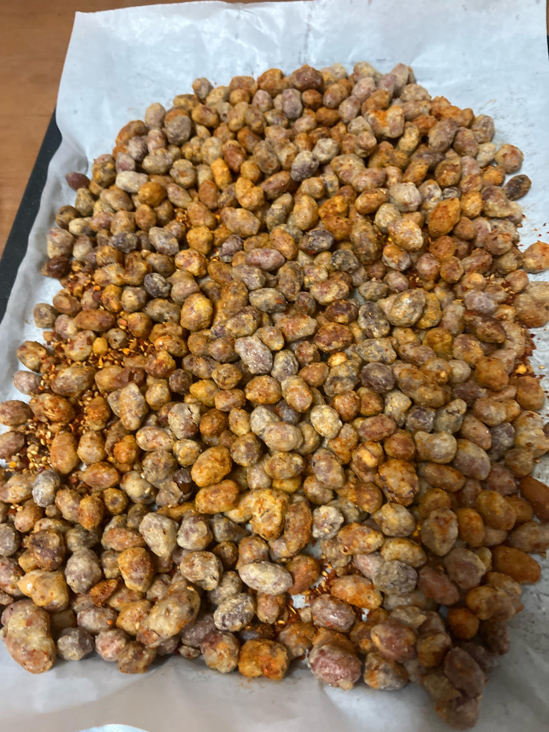 【创意小厨娘】休闲小零食——芝麻花生米，香甜酥脆可口，好吃到停不下来。