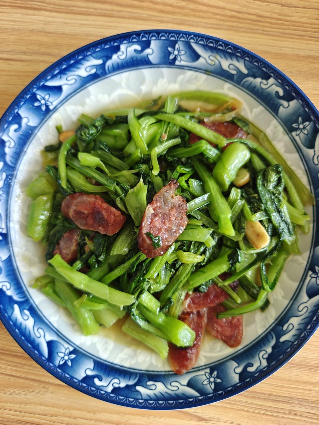 广式腊肠炒菜心