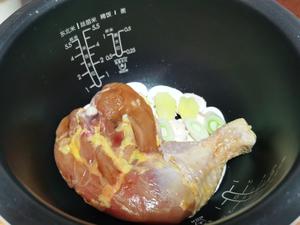 电饭煲焗鸡腿的做法 步骤12