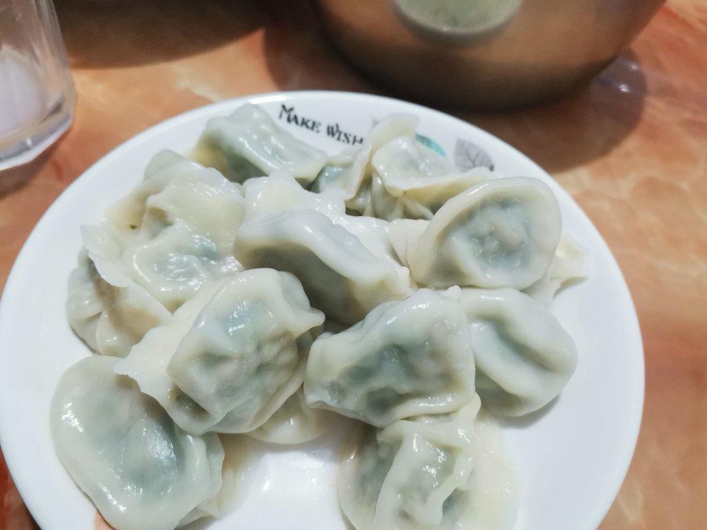 韭菜猪肉馅饺子