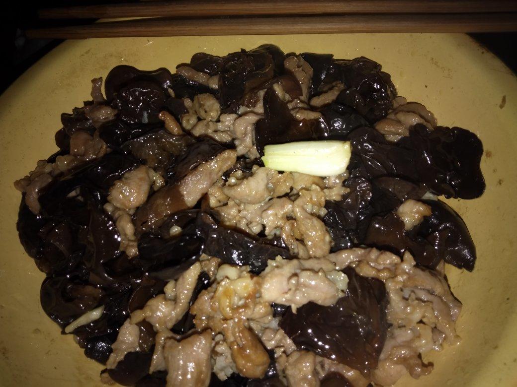 超简单家常木耳炒肉