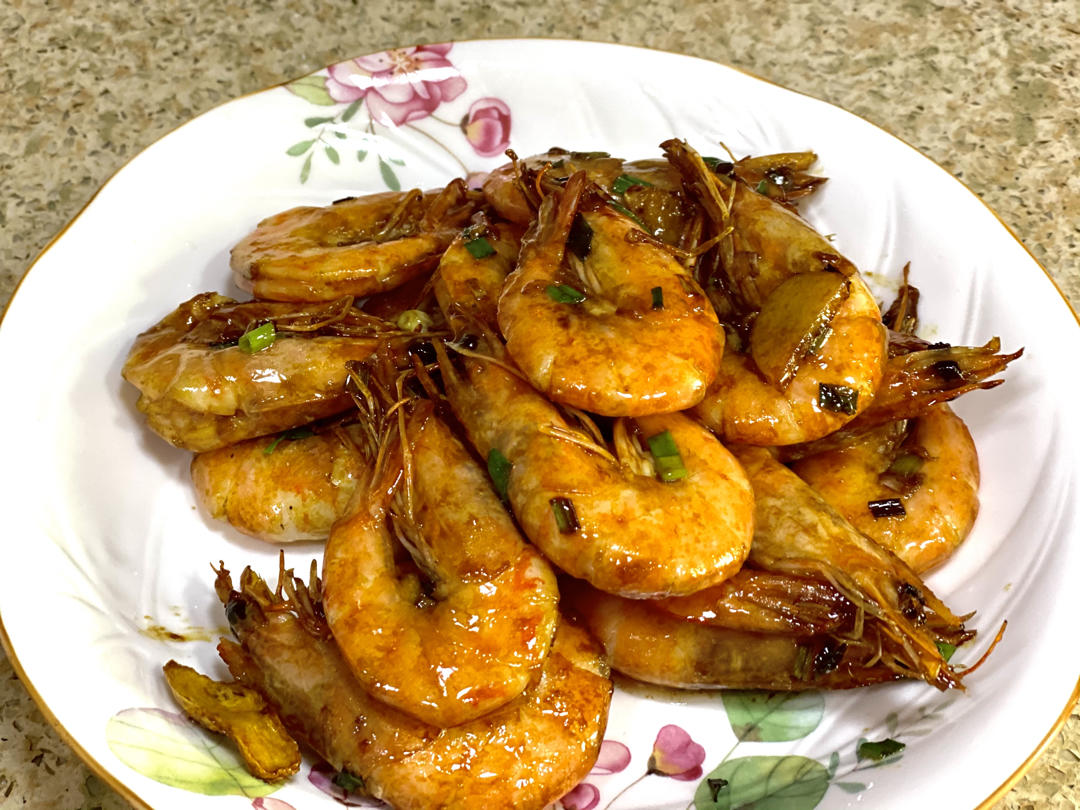 10分钟搞定，好吃到舔手指的油焖大虾