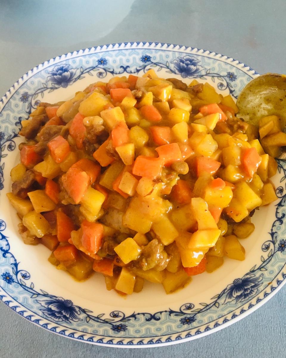 牛肉咖喱饭