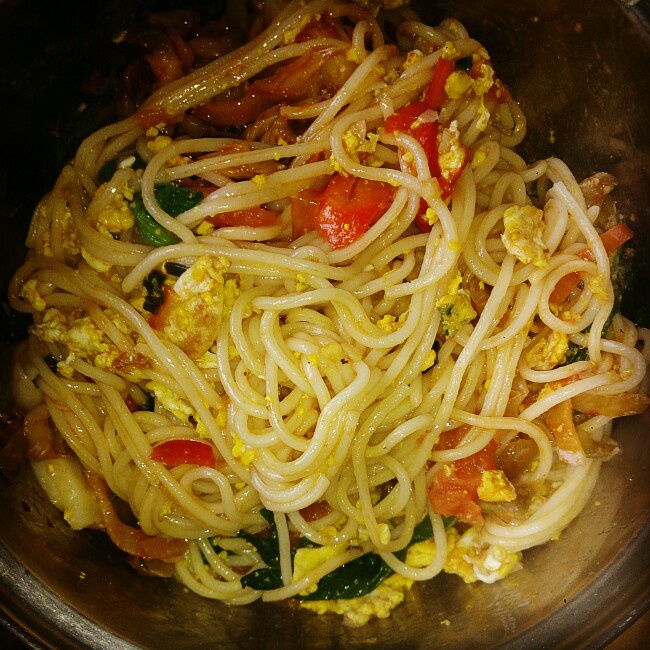 【懒人制作】西红柿鸡蛋炒面