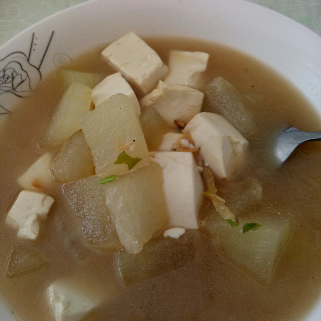 冬瓜炖豆腐