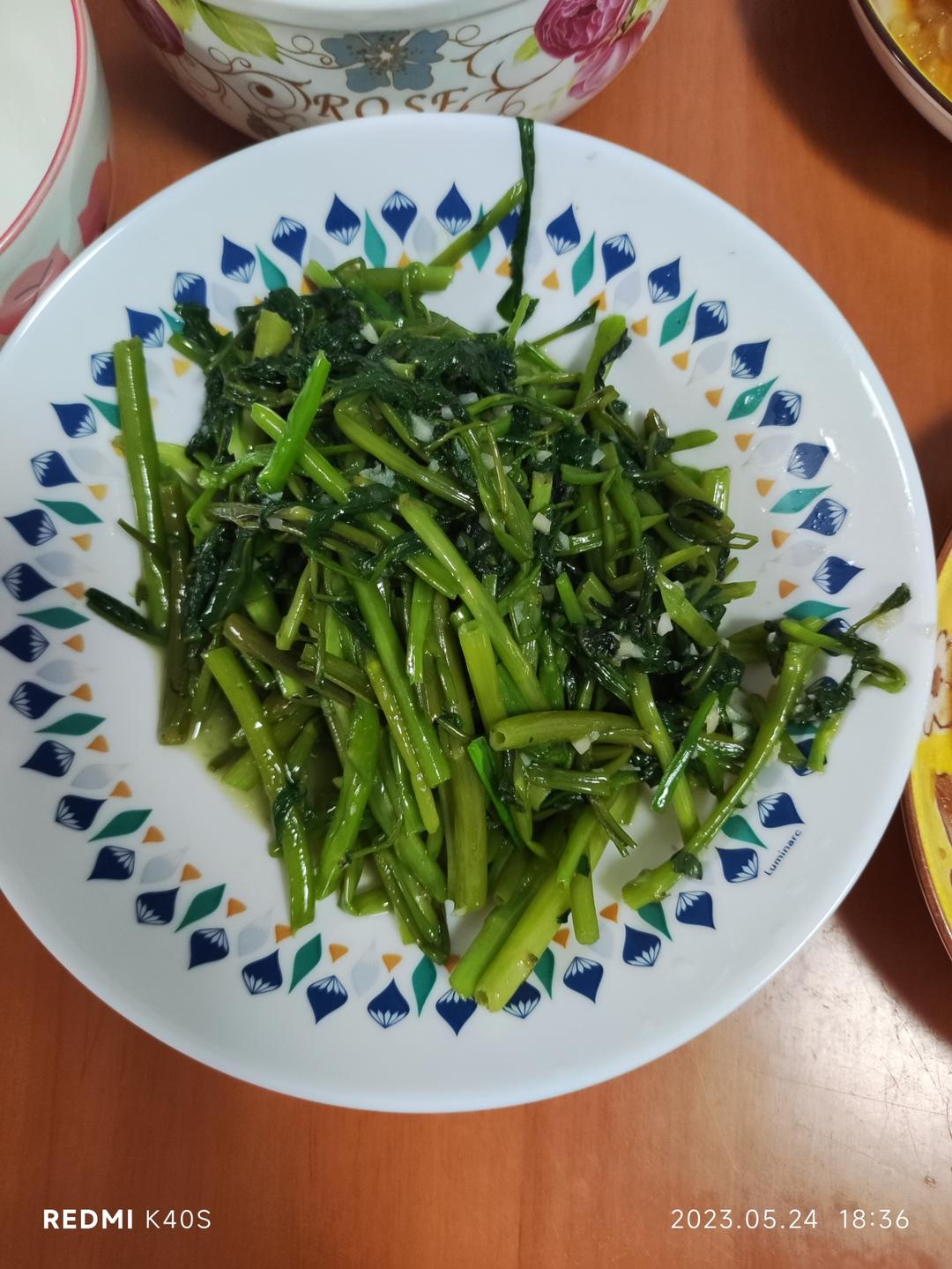 清炒空心菜