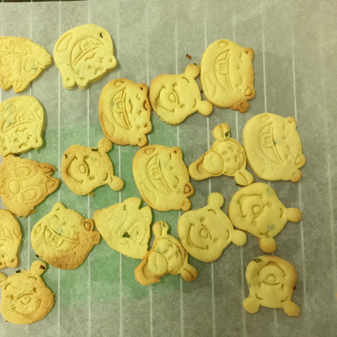 超简单！好吃又平整的糖霜饼干底的做法（附贴心小提示哦）