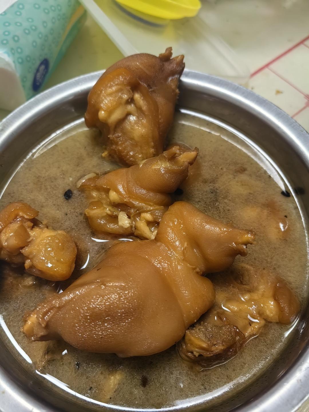美味的家常菜：红烧猪蹄
