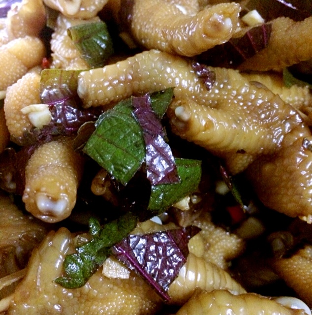 酸辣鸡脚๑