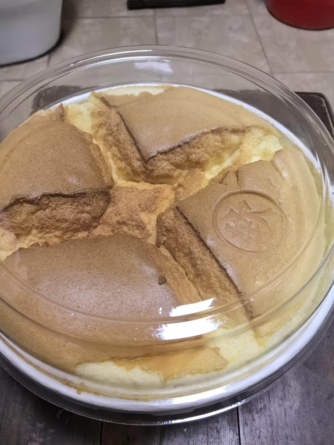 如云朵般柔软的牛奶软蛋糕