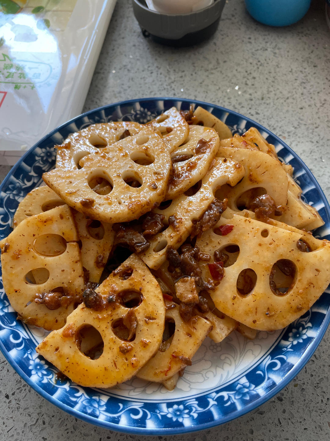 追剧解馋小吃 麻辣藕片