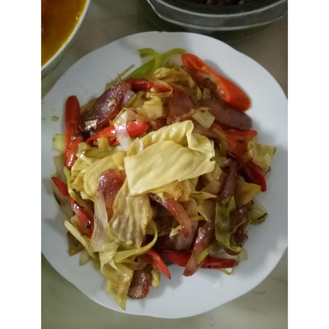 香肠炒豆皮