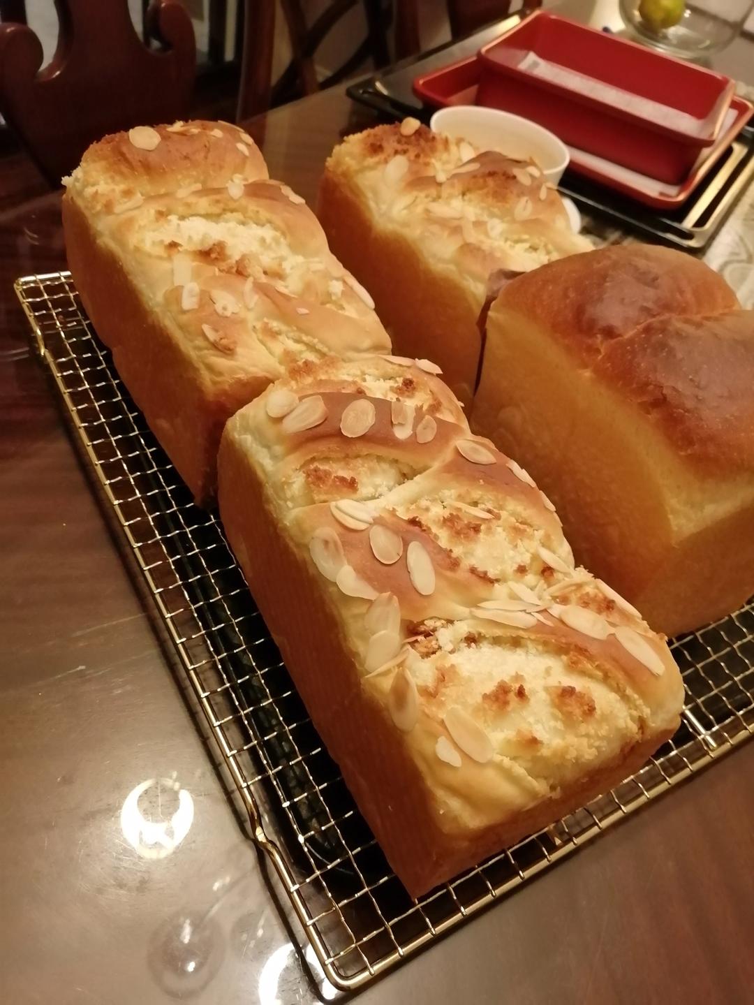 70%中种椰蓉吐司【附椰蓉馅制作方法】