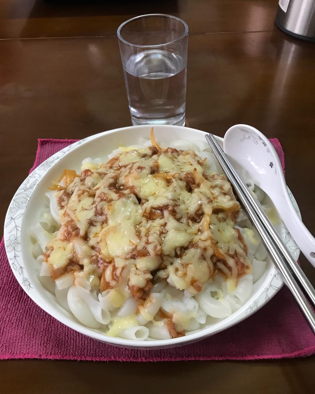 奶酪焗肉酱通心粉