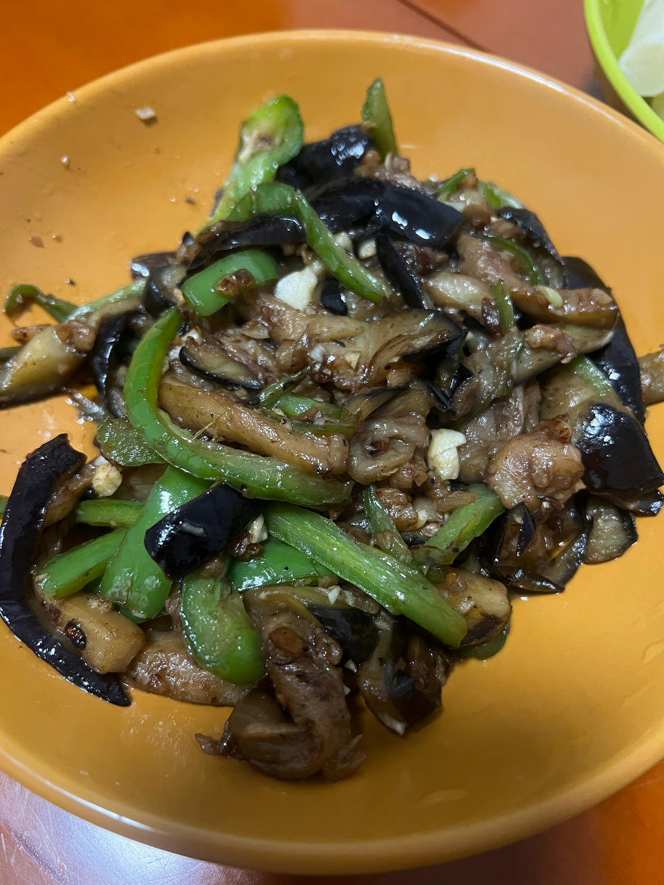 青椒炒茄丝