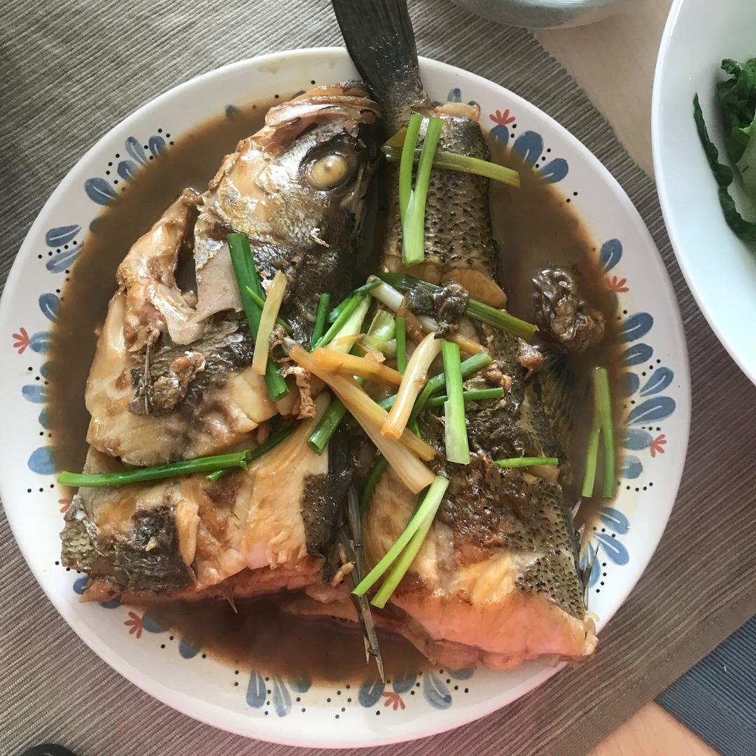 红烧海鲈鱼