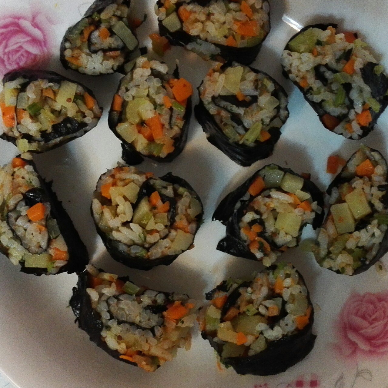 紫菜卷寿司