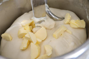 软嫩的乳酪吐司---风炉两层山形吐司同烤记录的做法 步骤3
