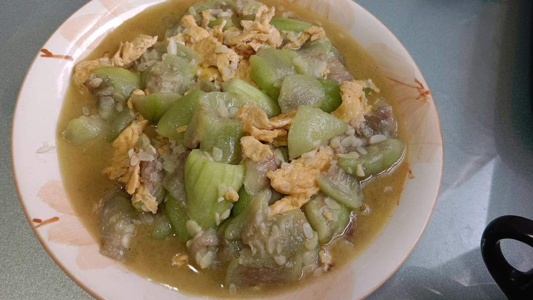 鲜香美味！好吃到舔盘的丝瓜炒鸡蛋