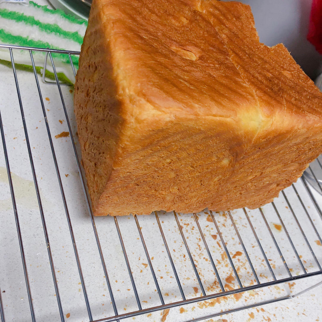 牛奶吐司（附详细步骤图）