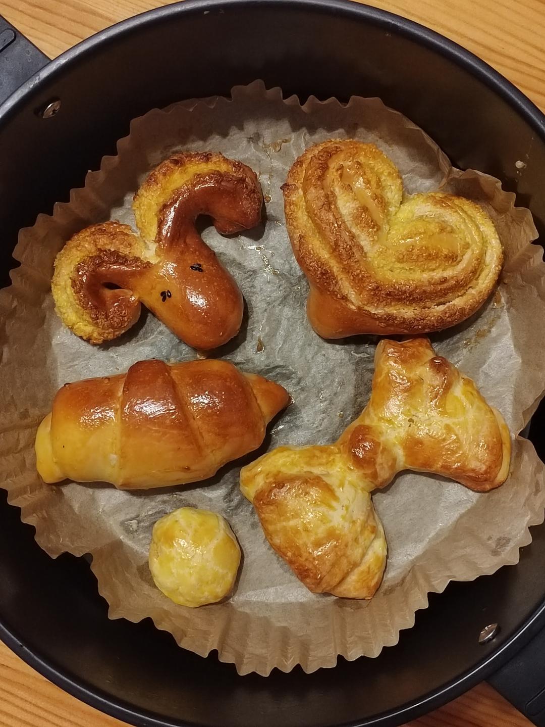 心形❤️椰蓉面包