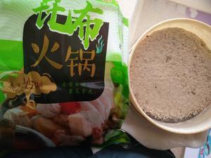 消耗素火锅丸子之疙瘩汤的做法 步骤1