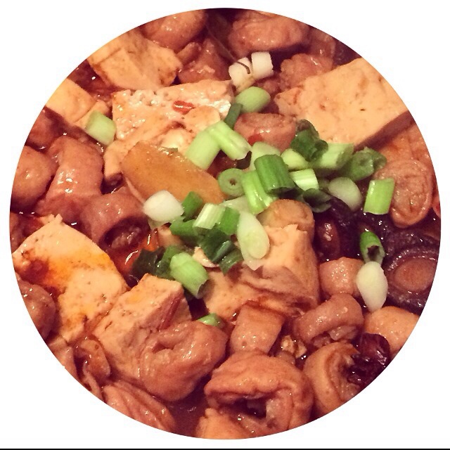 肥肠豆腐煲