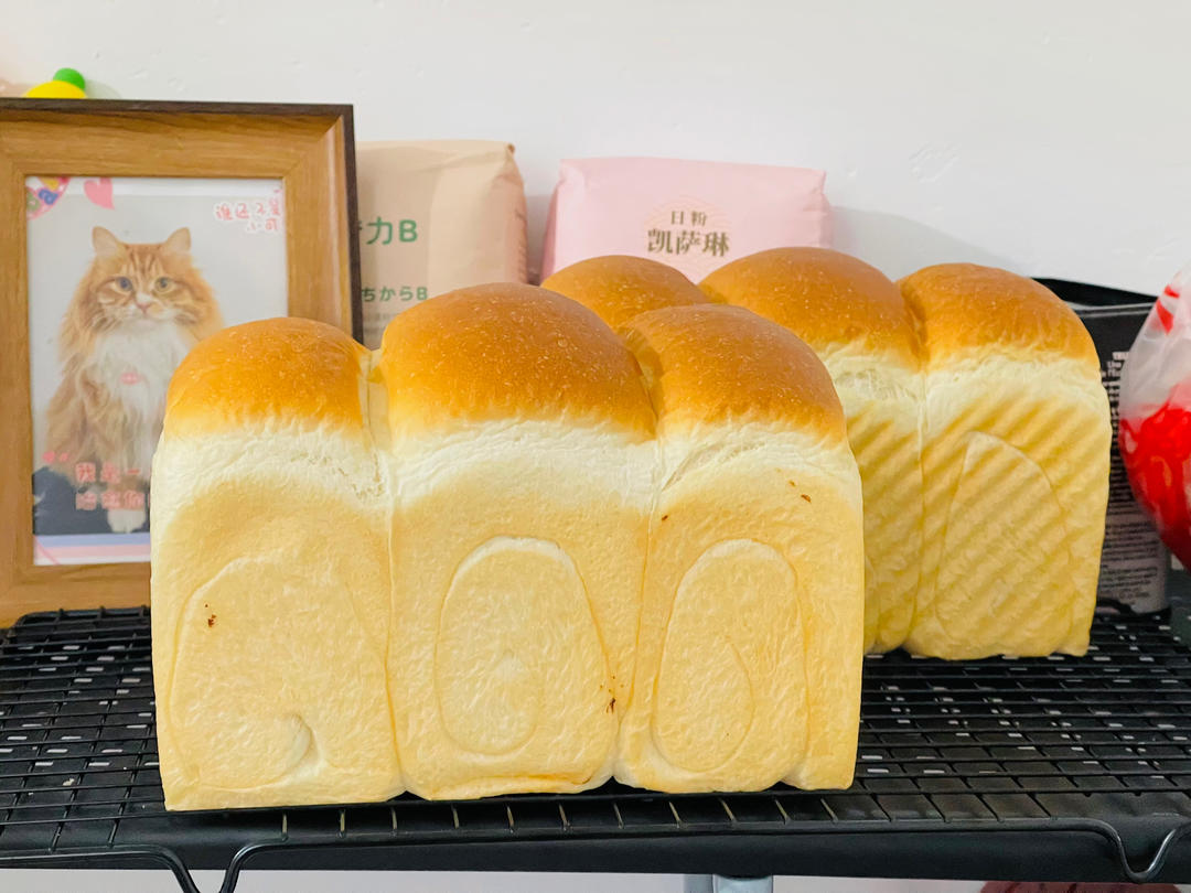 蛋清鲜奶超绵吐司