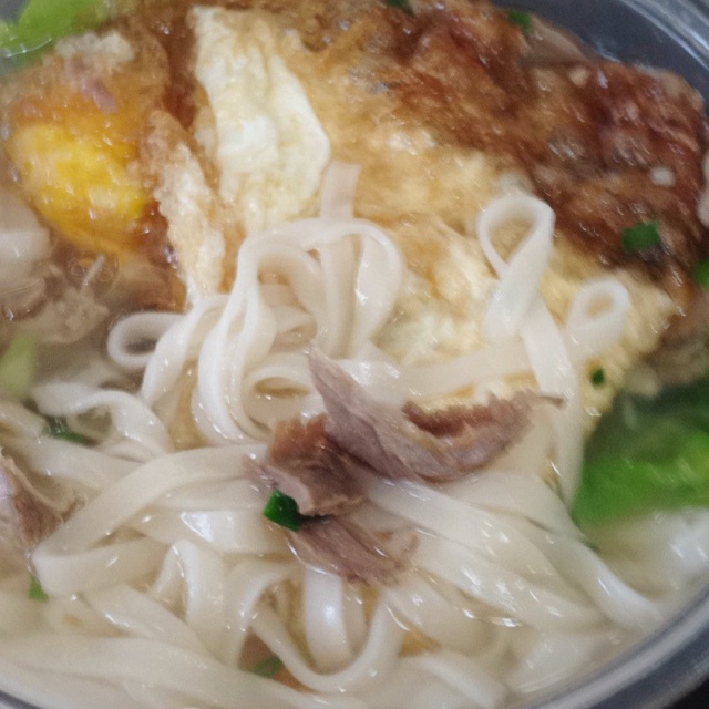 清汤煎蛋挂面