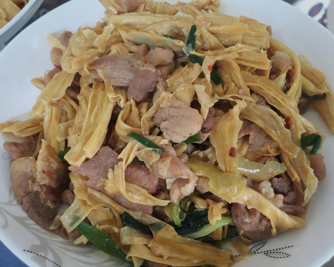 腐竹炒肉 香喷喷 下酒菜的做法