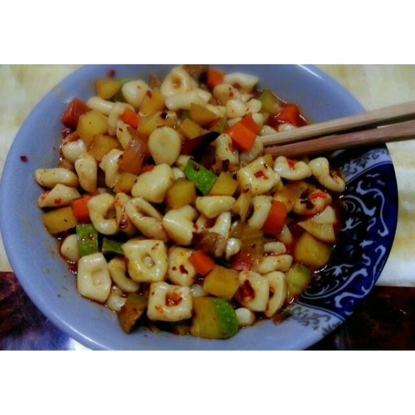 青青河边草开在哪里做的酸辣窝窝面