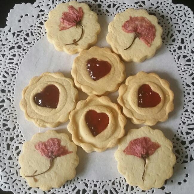 造型饼干之樱花和草莓酱的做法