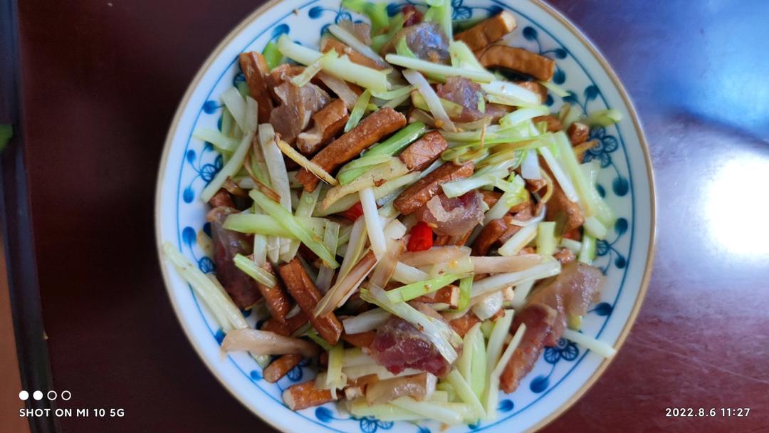 韭黄炒豆干