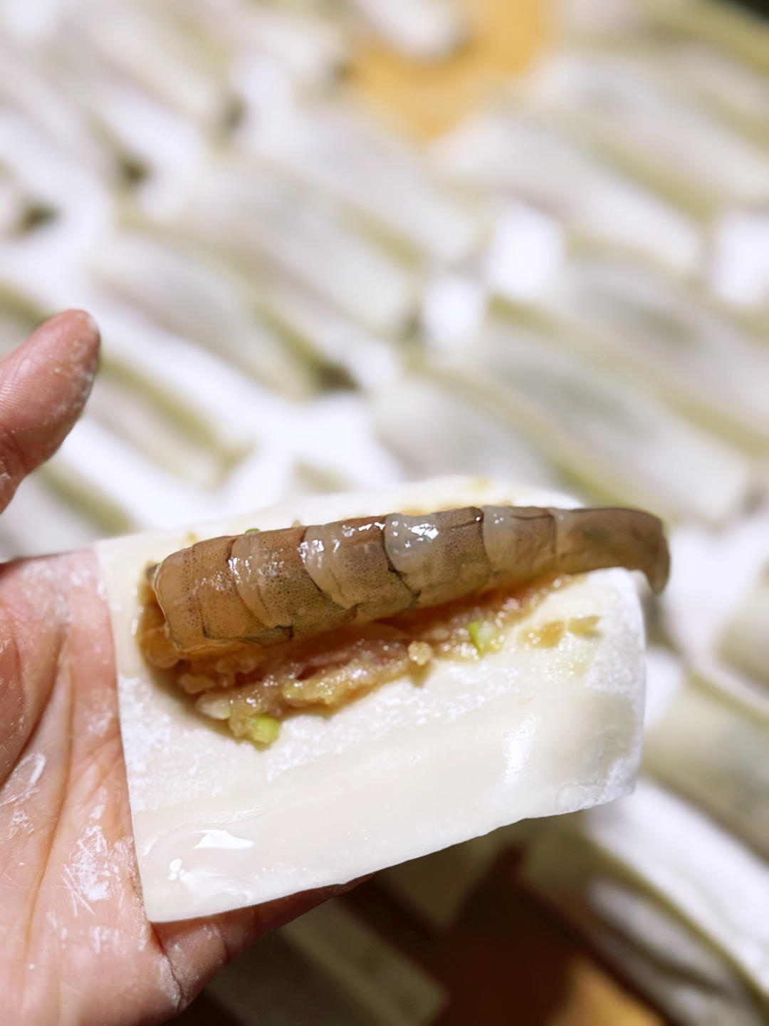 酥脆鲜虾锅贴