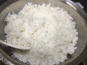 蒸笼蒸饭，粒粒分明！㊙️最好吃的大米饭做法！的做法 步骤11